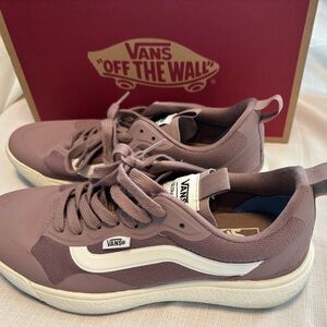 Vans Ultrarange Exo Sneakers in Mauve Mist